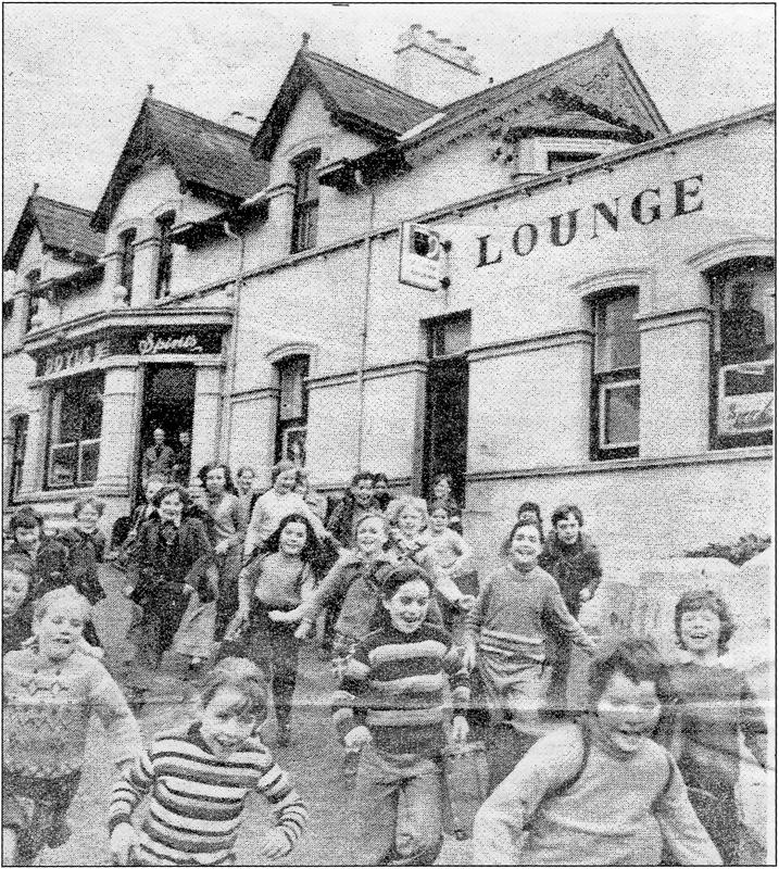 Description: In September 1975, Louis Doyle offered the use of his lounge to St.Brigid's national school while the Ardaghy school was being rebuilt following a fire.. Source: Omeath - A look at the past - Volume 2
